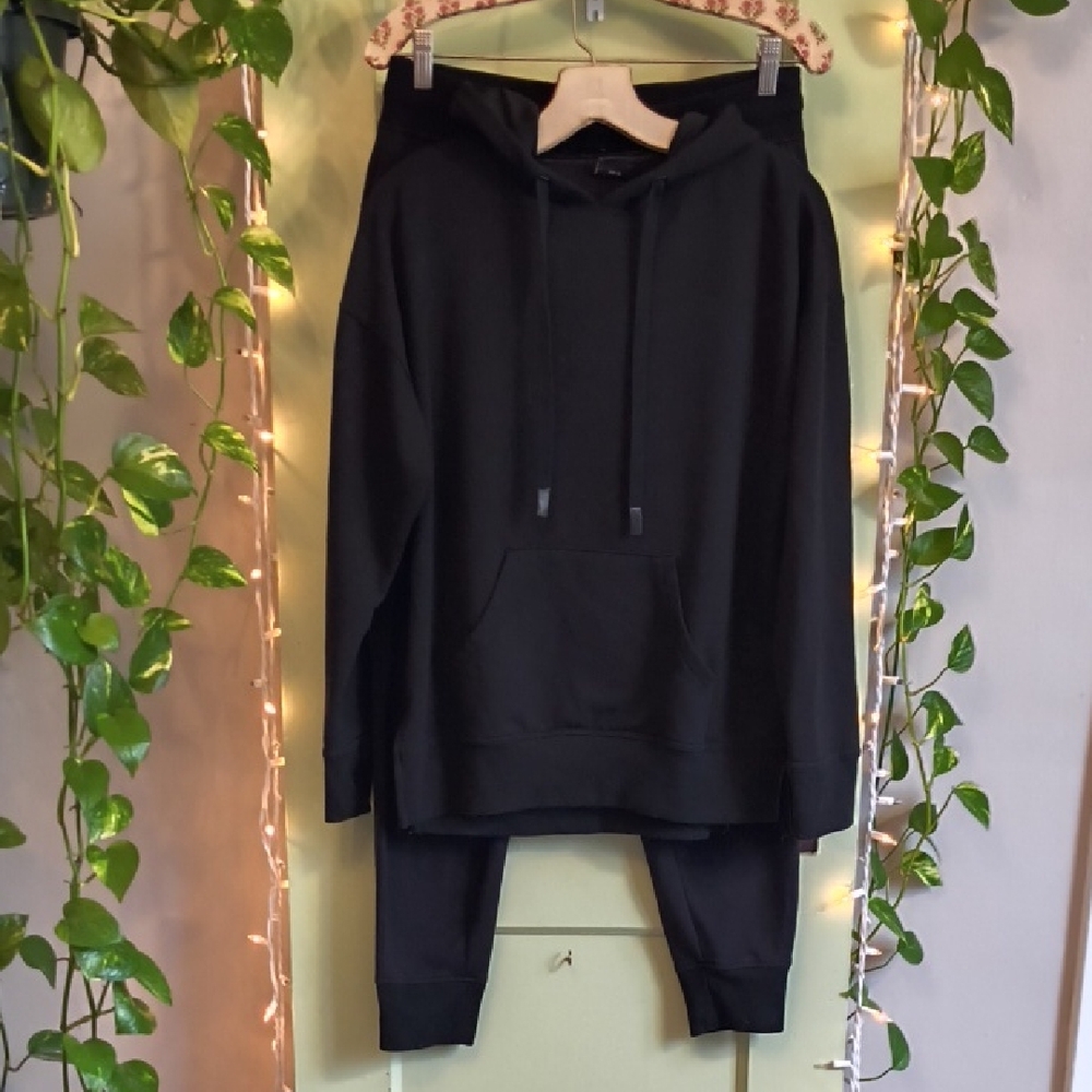 Women's Athletic Works Black S Hoodie M Jogger Set